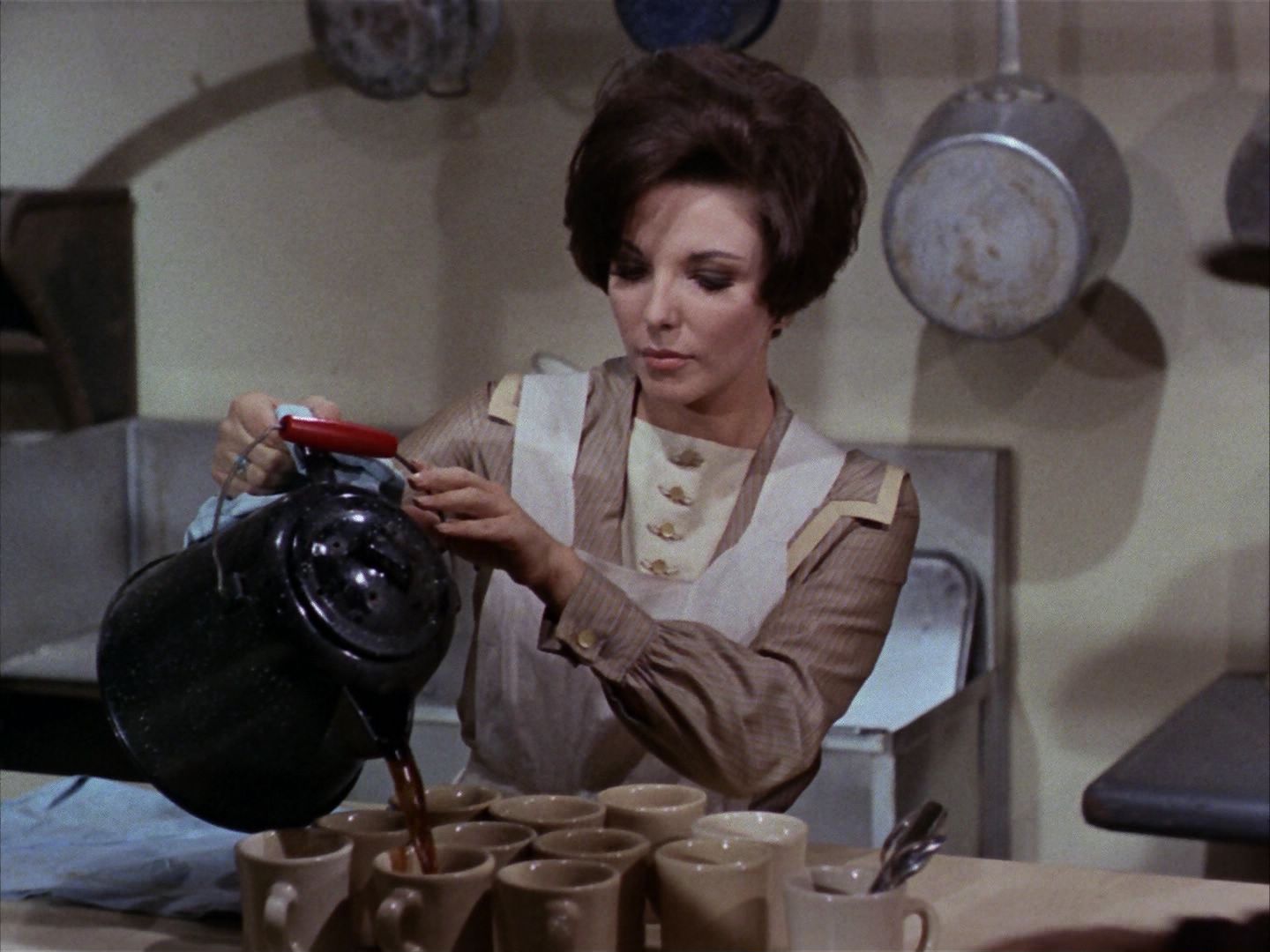 ariane179254_StarTrek_1x28_TheCityOnTheEdgeOfForever_2570.jpg