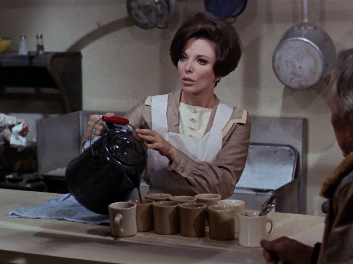 ariane179254_StarTrek_1x28_TheCityOnTheEdgeOfForever_2577.jpg