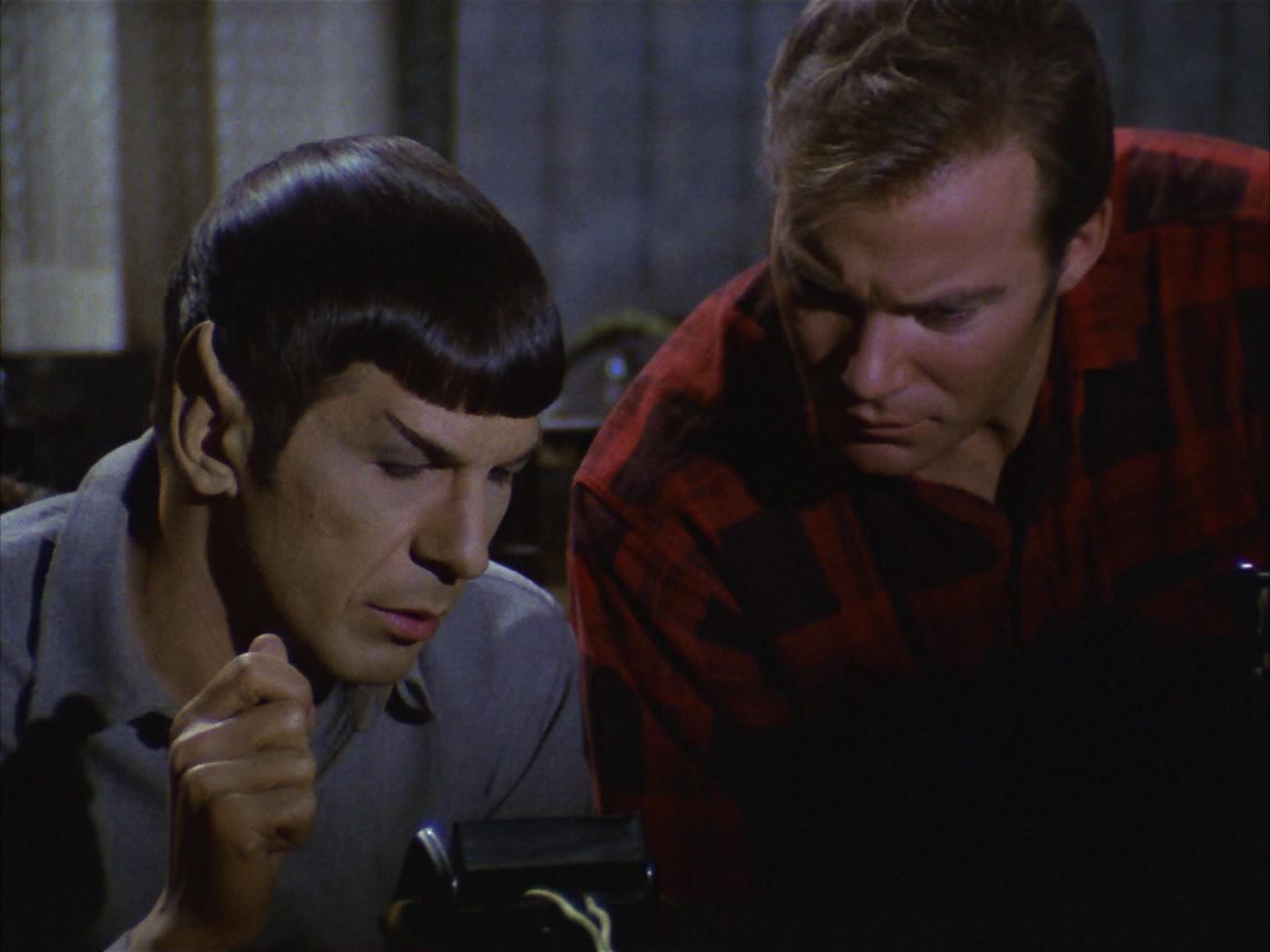 ariane179254_StarTrek_1x28_TheCityOnTheEdgeOfForever_2627.jpg