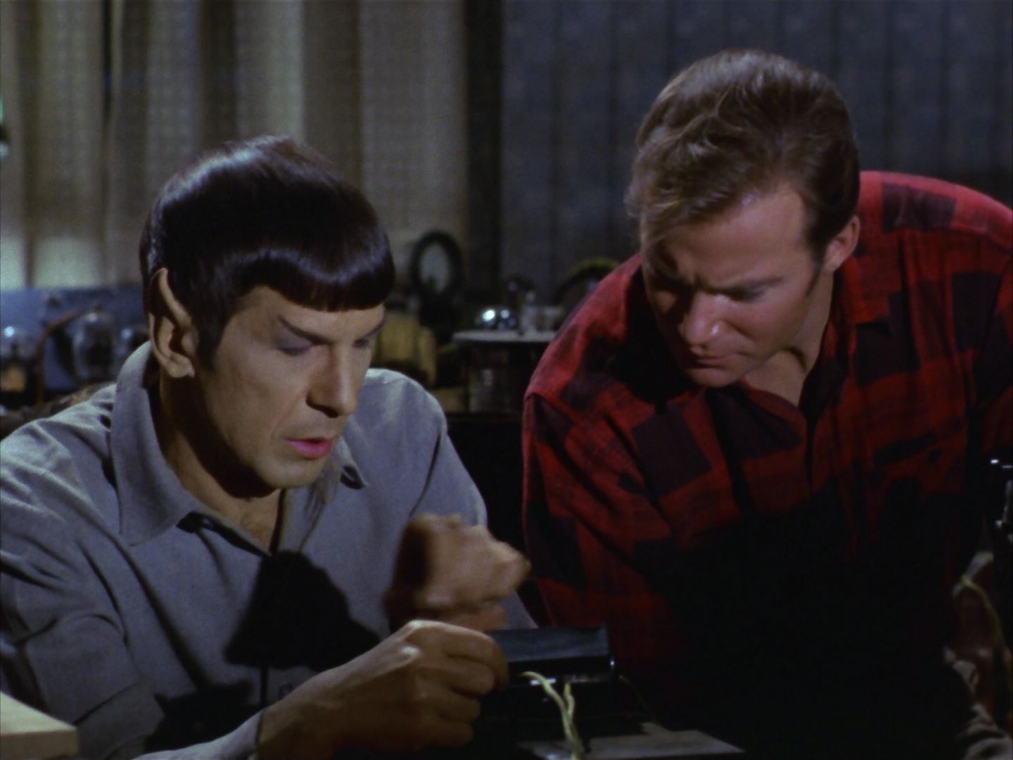 ariane179254_StarTrek_1x28_TheCityOnTheEdgeOfForever_2656.jpg
