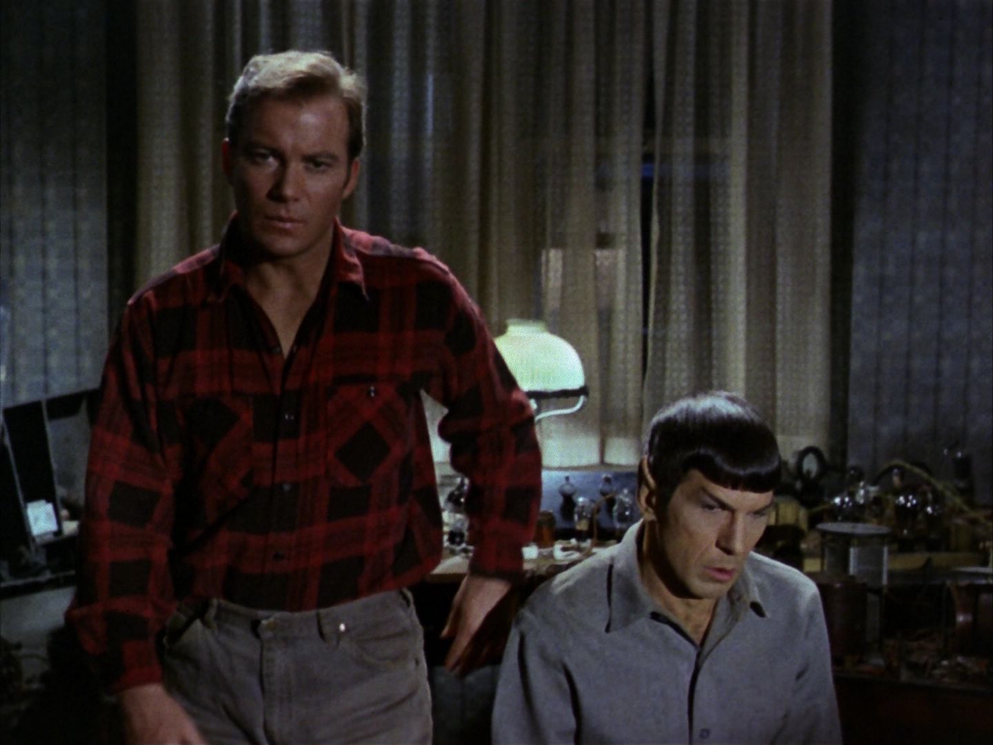 ariane179254_StarTrek_1x28_TheCityOnTheEdgeOfForever_2698.jpg