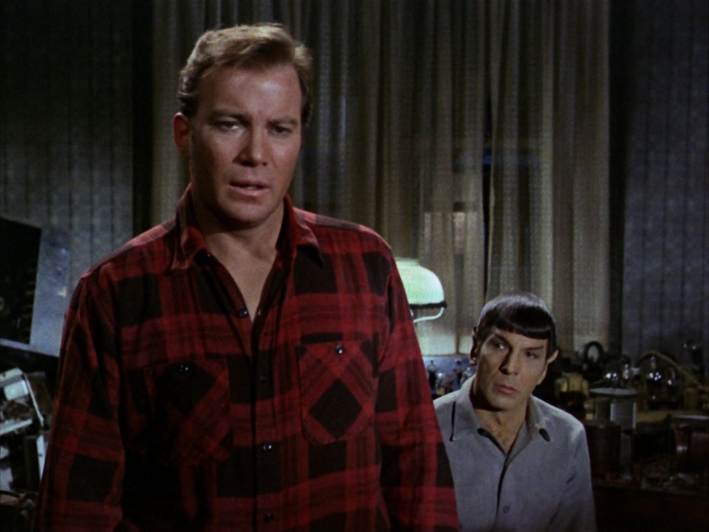 ariane179254_StarTrek_1x28_TheCityOnTheEdgeOfForever_2714.jpg