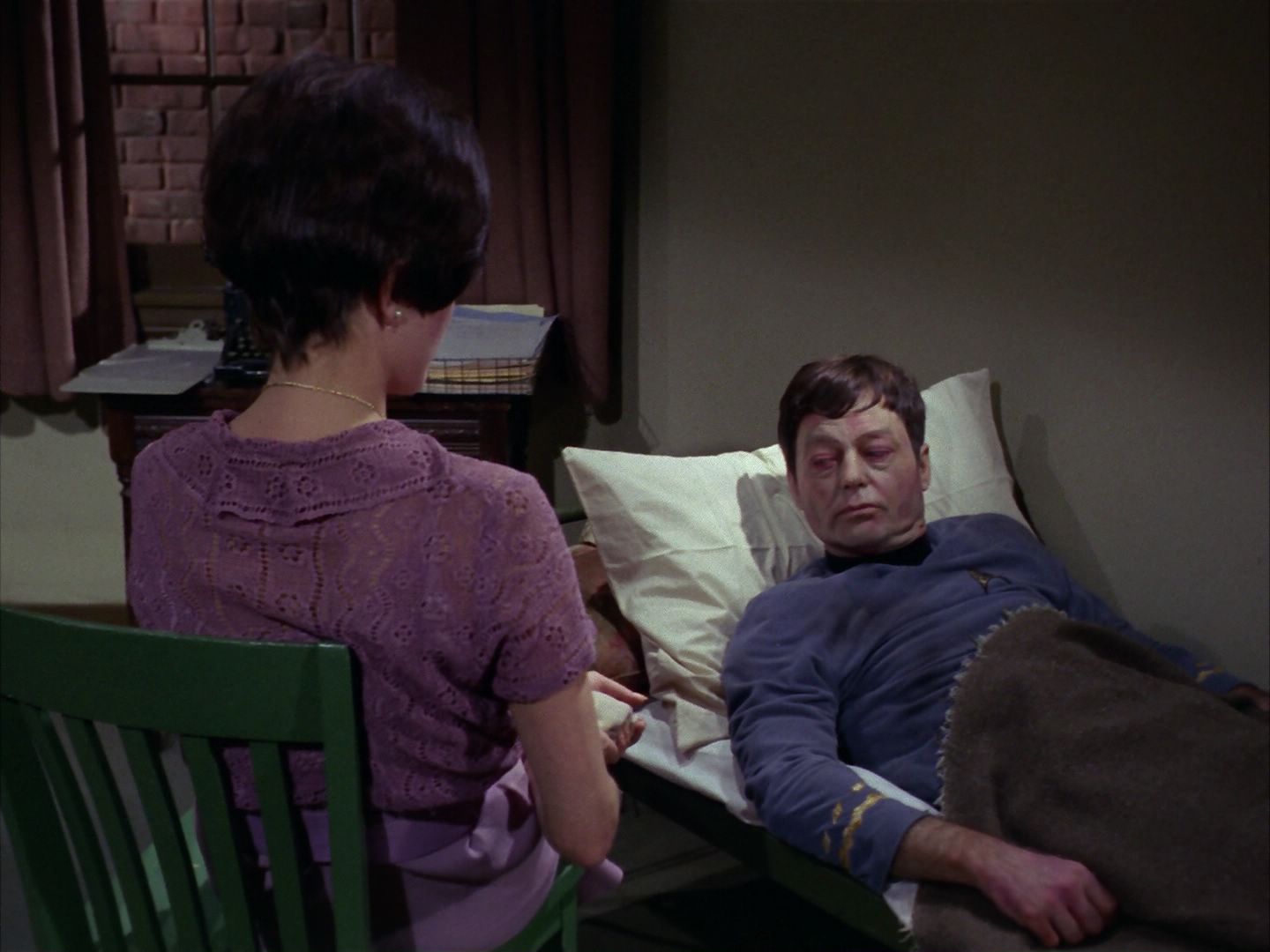 ariane179254_StarTrek_1x28_TheCityOnTheEdgeOfForever_2785.jpg