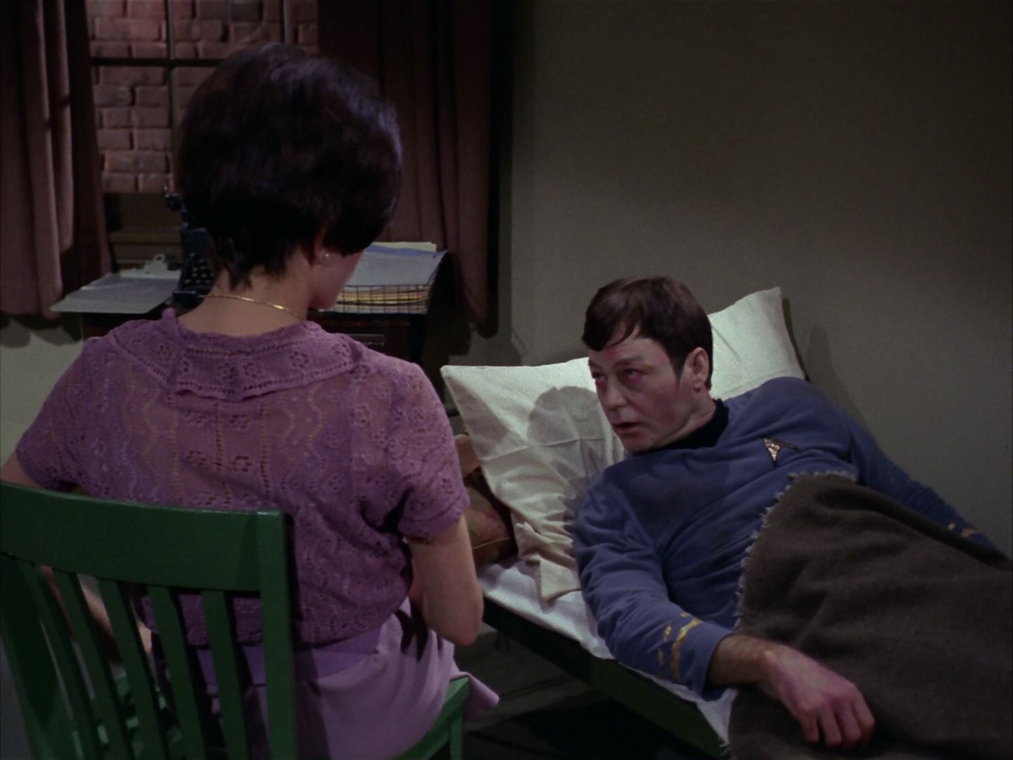 ariane179254_StarTrek_1x28_TheCityOnTheEdgeOfForever_2788.jpg