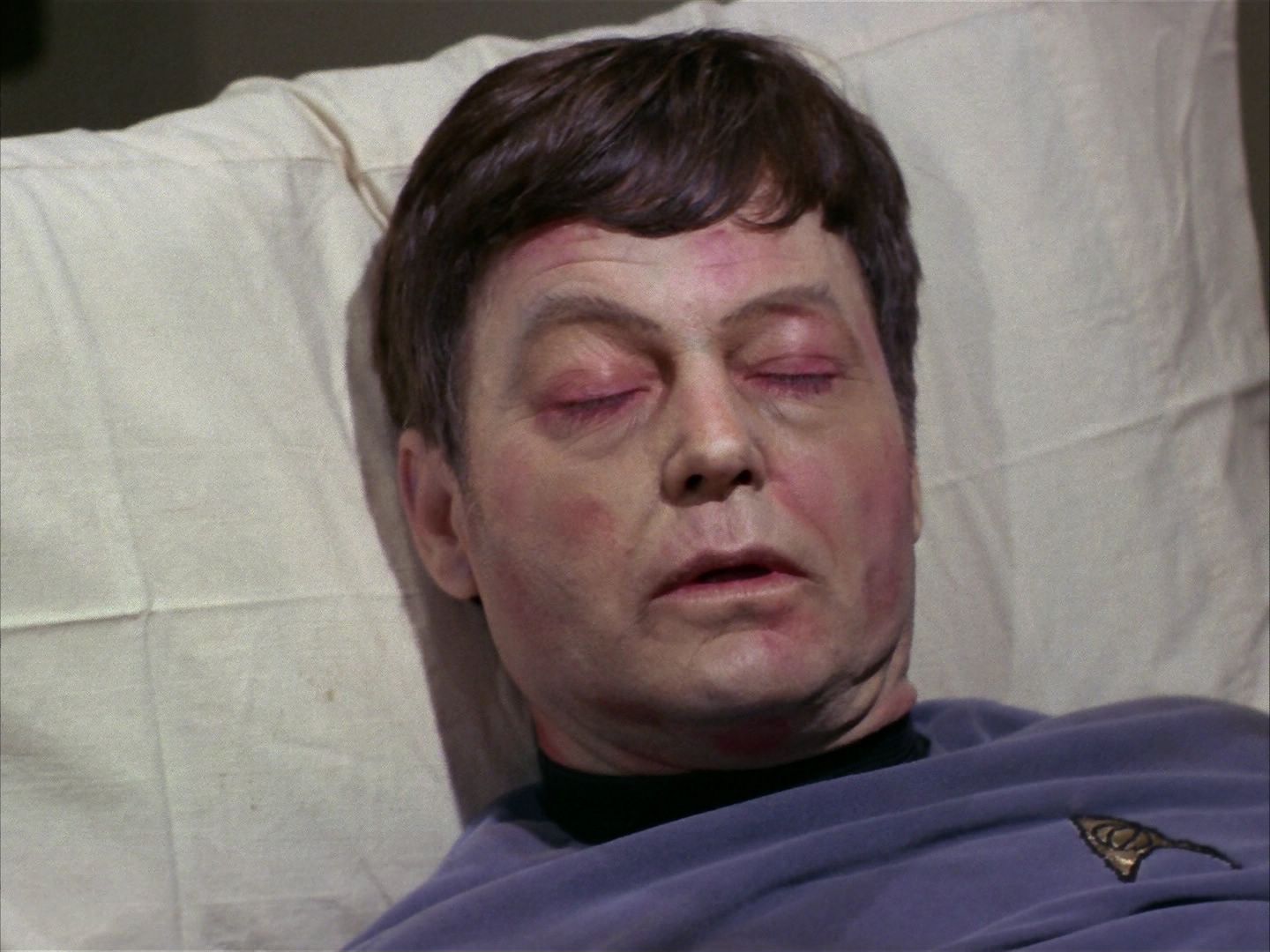 ariane179254_StarTrek_1x28_TheCityOnTheEdgeOfForever_2832.jpg