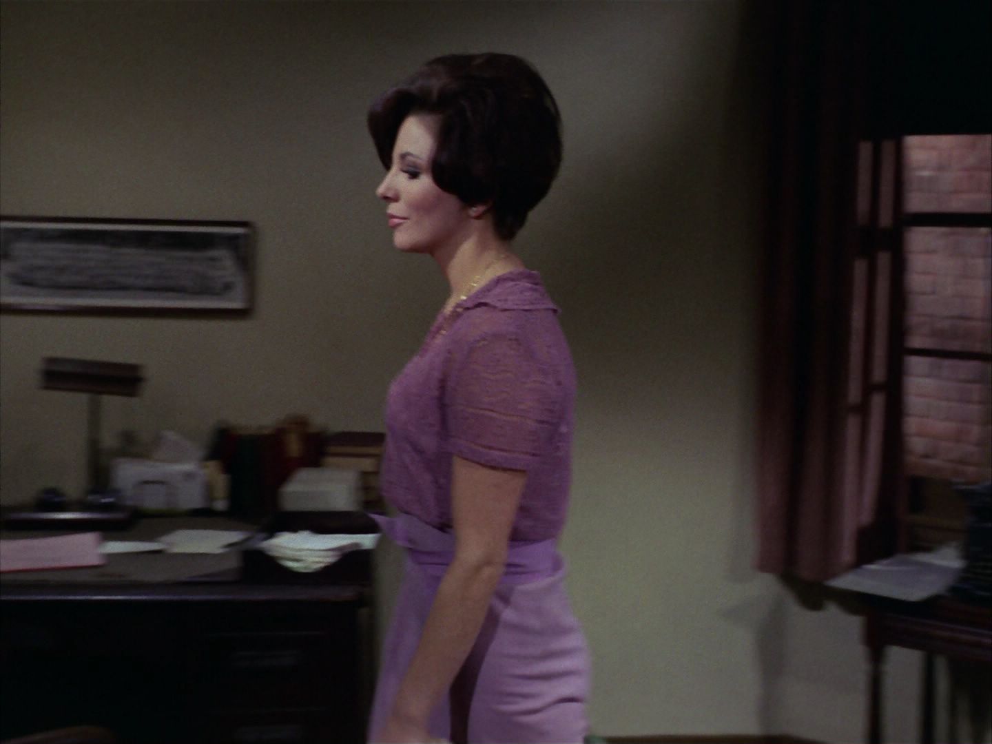 ariane179254_StarTrek_1x28_TheCityOnTheEdgeOfForever_2853.jpg