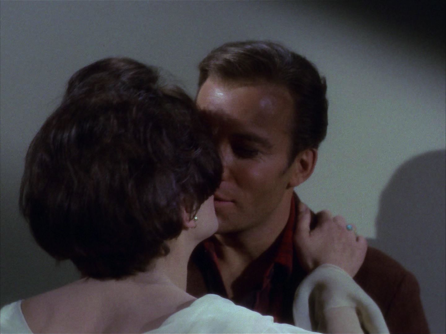 ariane179254_StarTrek_1x28_TheCityOnTheEdgeOfForever_2900.jpg
