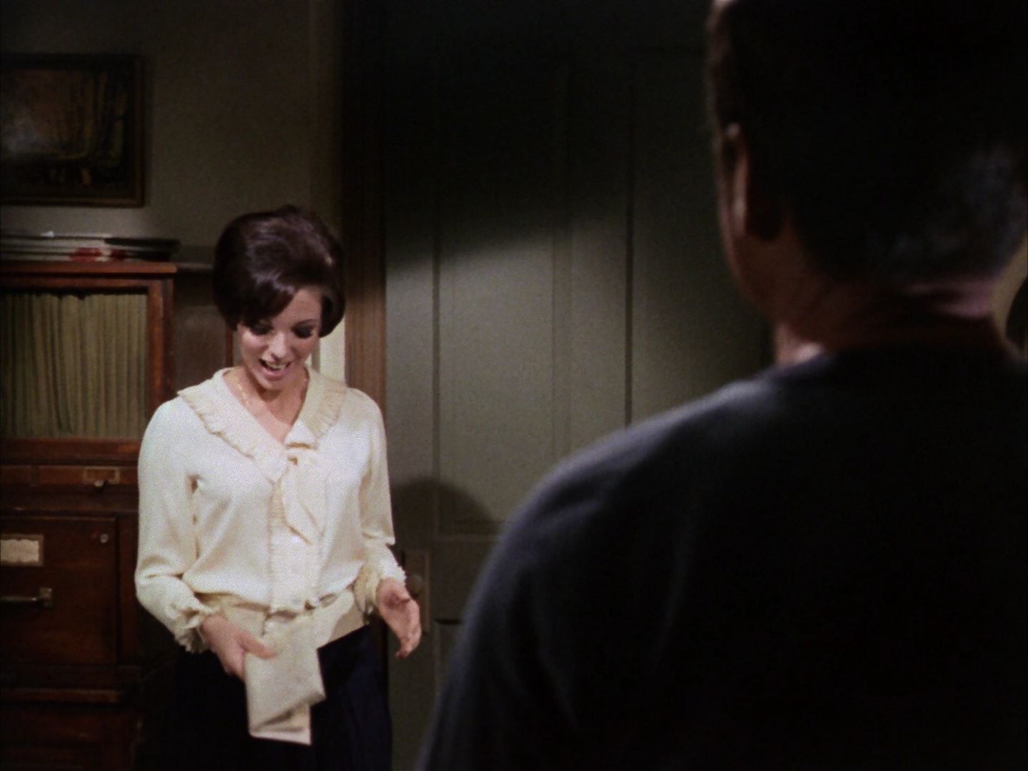 ariane179254_StarTrek_1x28_TheCityOnTheEdgeOfForever_2974.jpg
