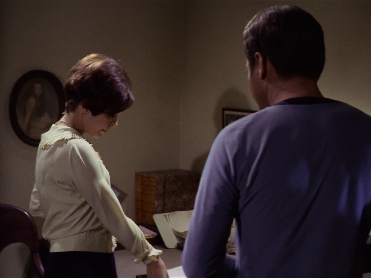 ariane179254_StarTrek_1x28_TheCityOnTheEdgeOfForever_2990.jpg