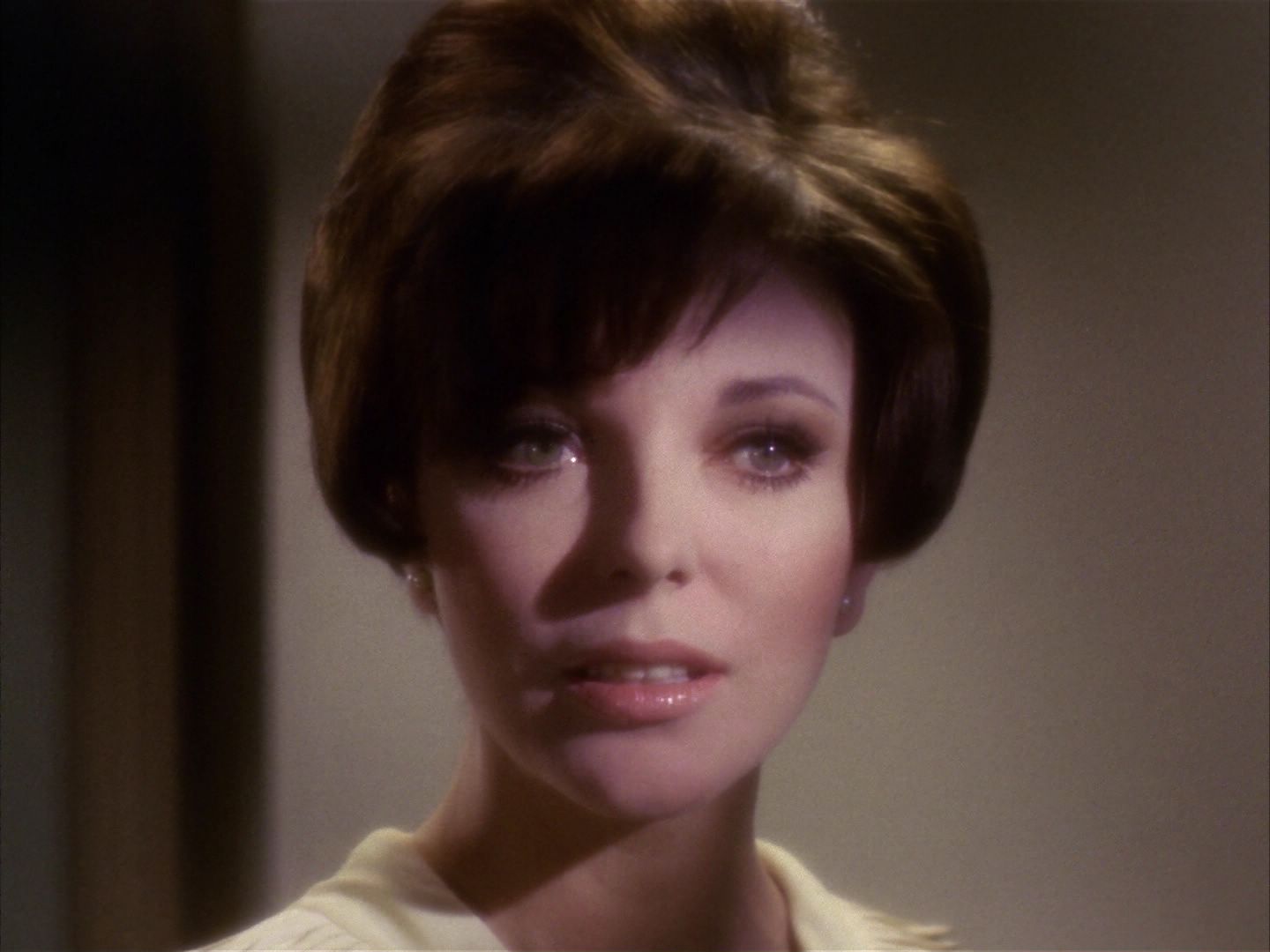 ariane179254_StarTrek_1x28_TheCityOnTheEdgeOfForever_3041.jpg