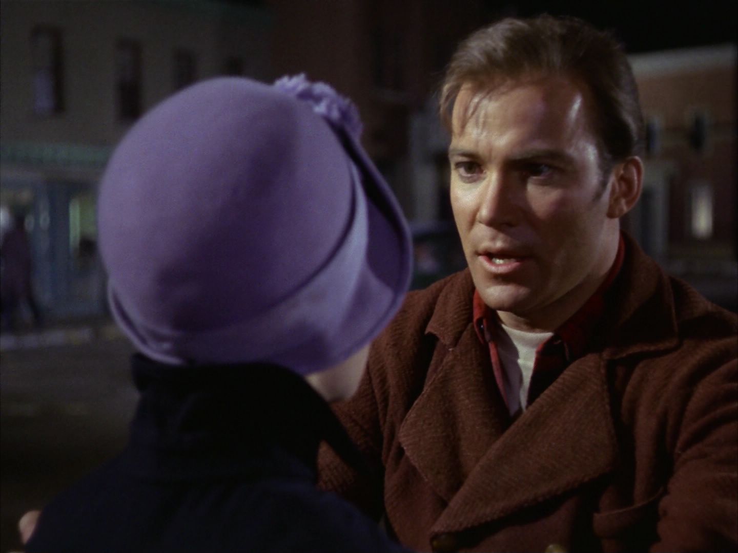 ariane179254_StarTrek_1x28_TheCityOnTheEdgeOfForever_3087.jpg
