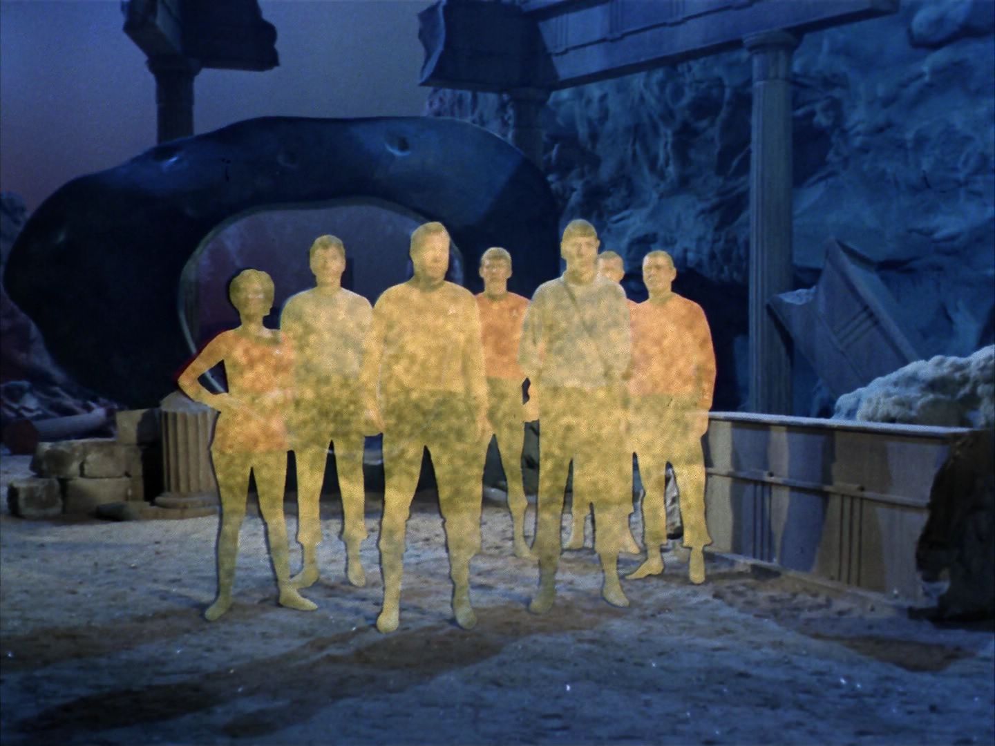 ariane179254_StarTrek_1x28_TheCityOnTheEdgeOfForever_3219.jpg