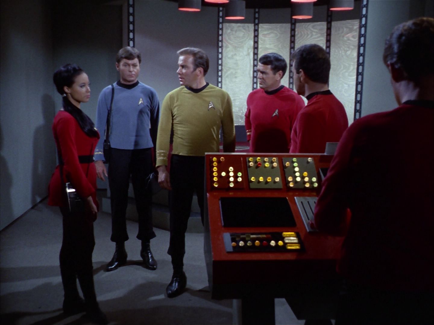 ariane179254_StarTrek_1x29_OperationAnnihilate_0449.jpg