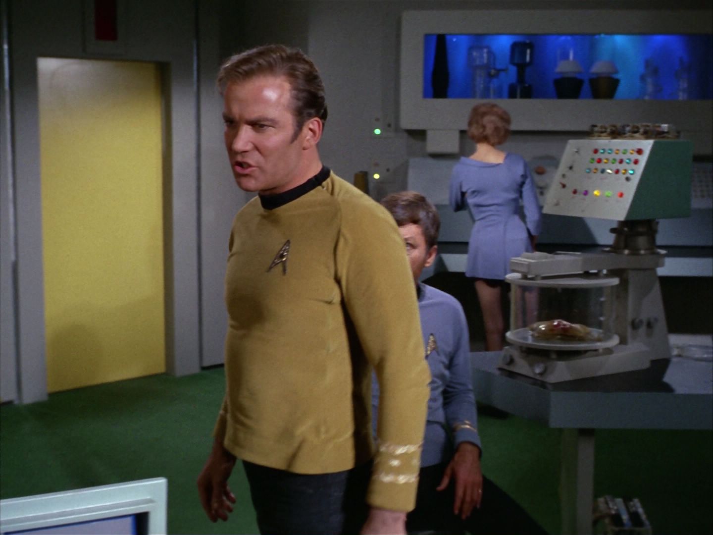 ariane179254_StarTrek_1x29_OperationAnnihilate_2299.jpg