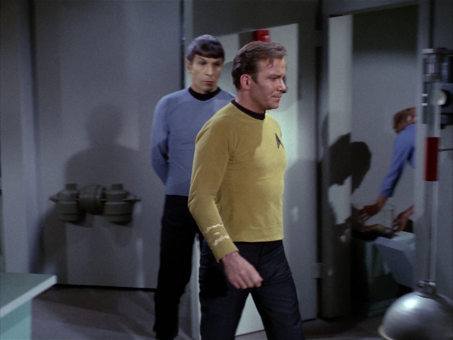 ariane179254_StarTrek_1x29_OperationAnnihilate_2584.jpg