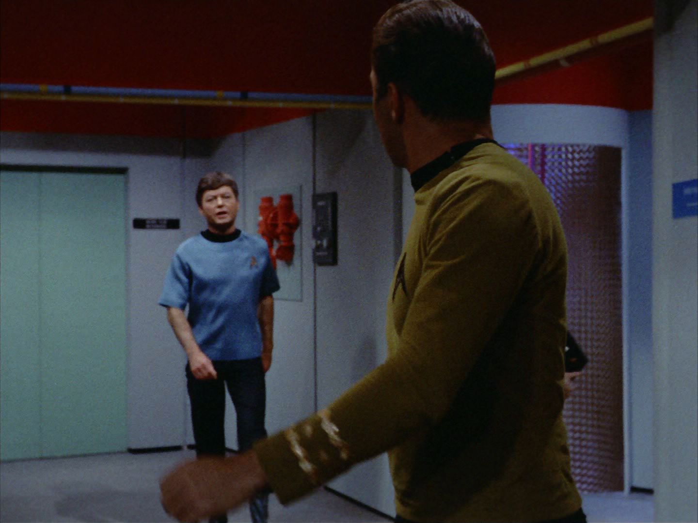 ariane179254_StarTrek_2x01_AmokTime_0009.jpg