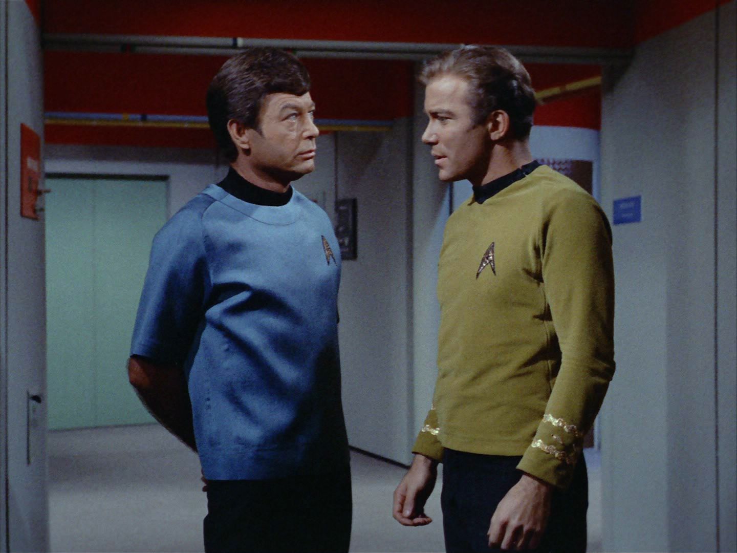ariane179254_StarTrek_2x01_AmokTime_0026.jpg