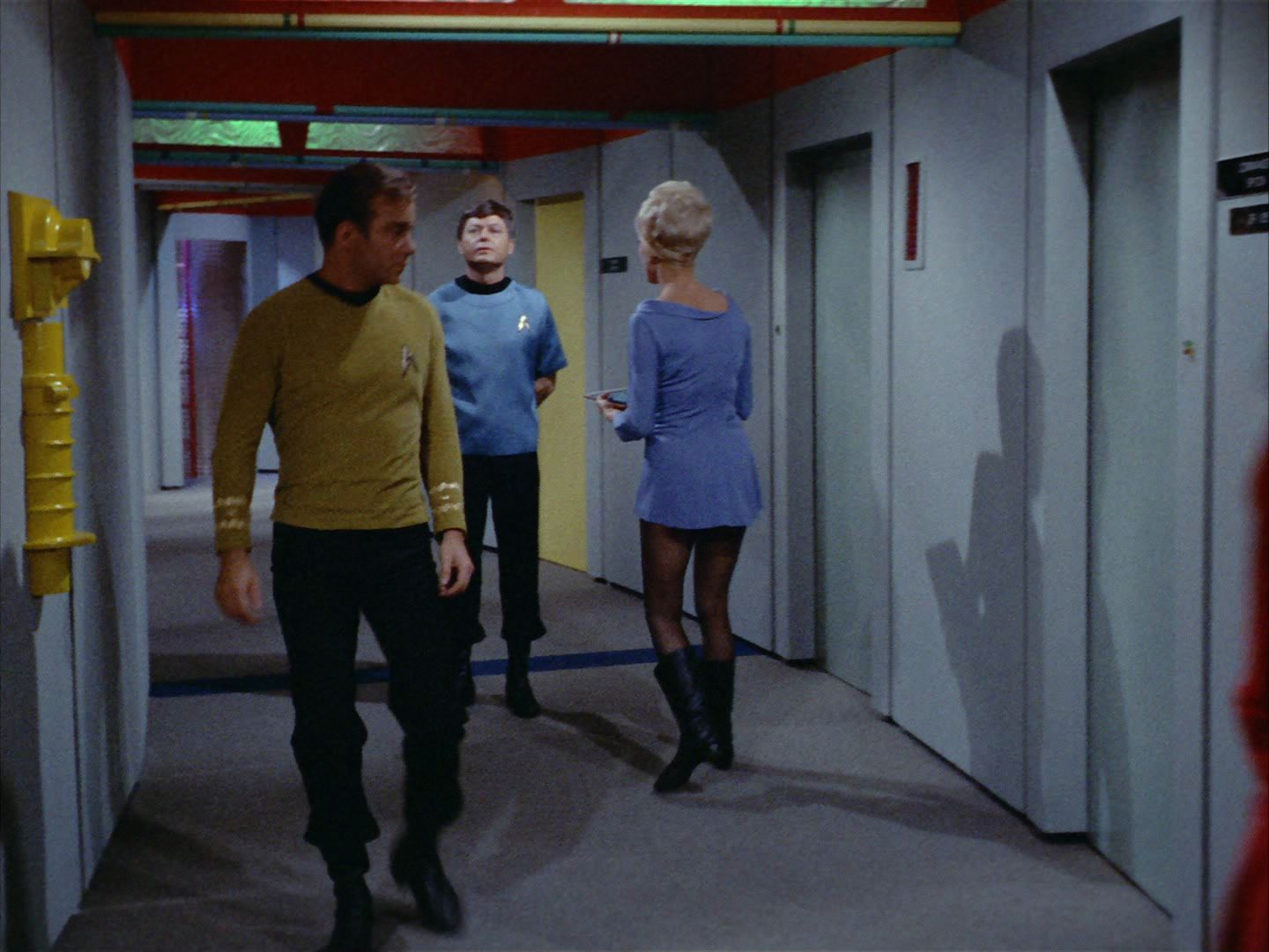 ariane179254_StarTrek_2x01_AmokTime_0035.jpg