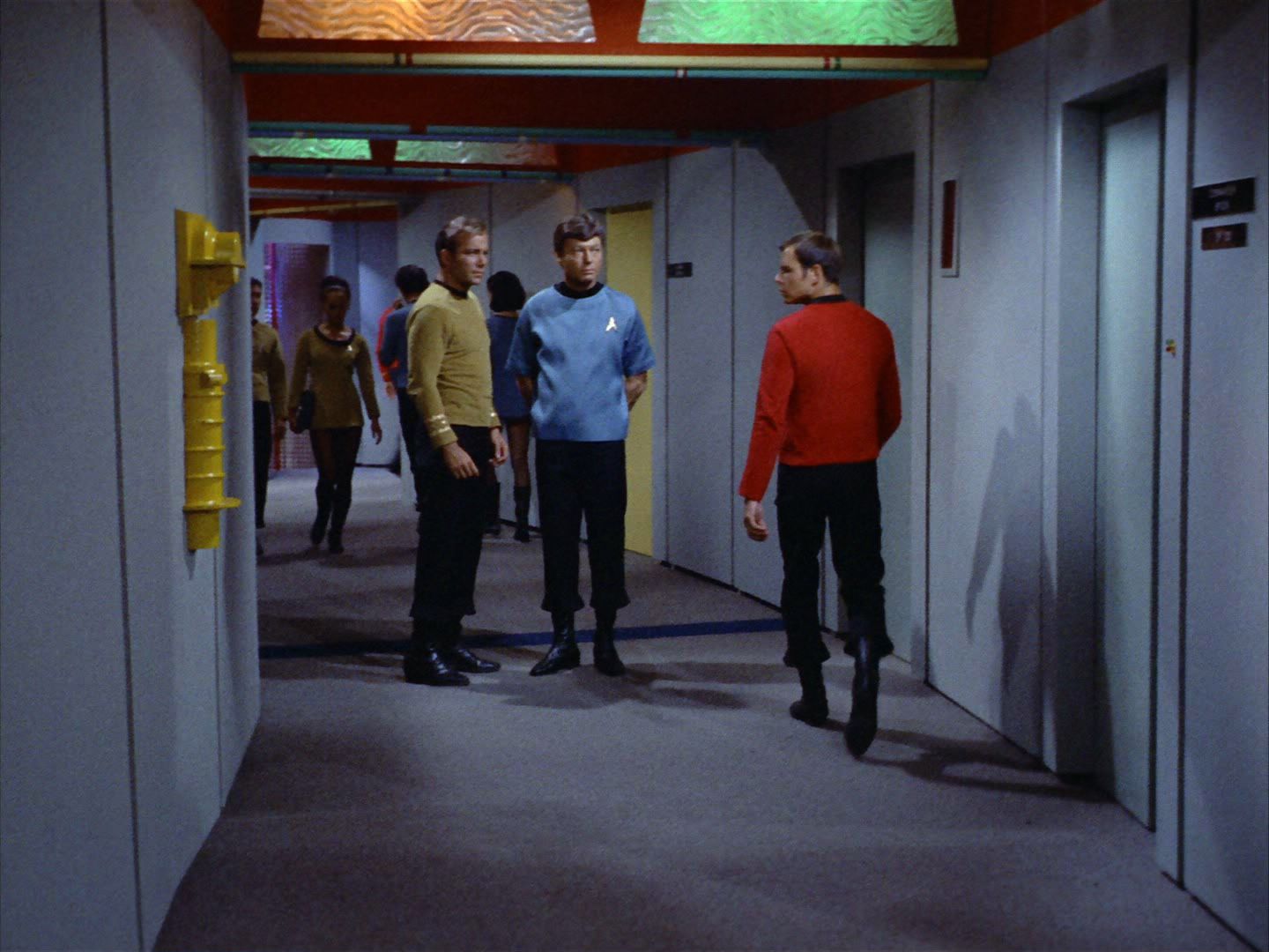 ariane179254_StarTrek_2x01_AmokTime_0072.jpg