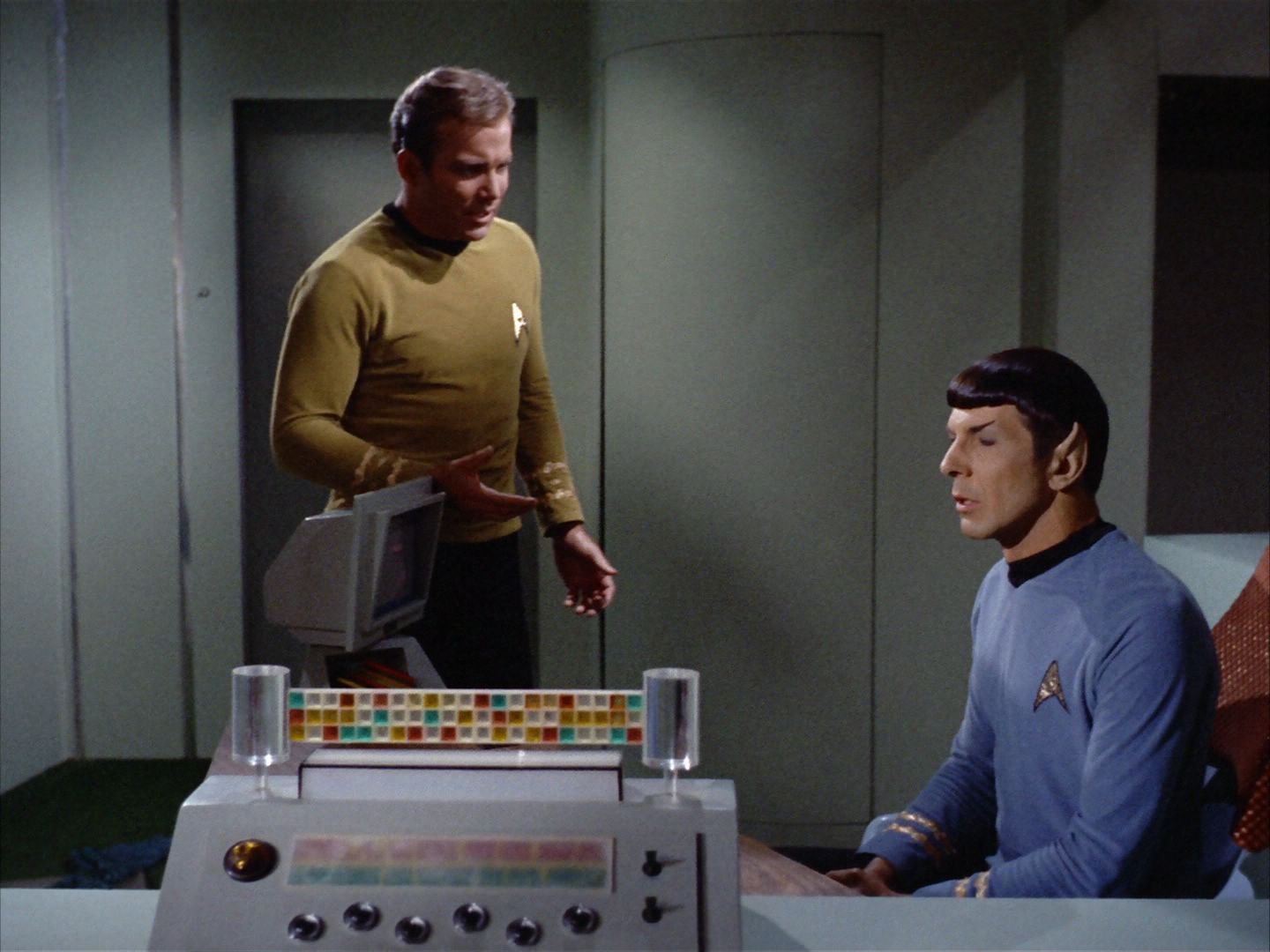 ariane179254_StarTrek_2x01_AmokTime_0138.jpg