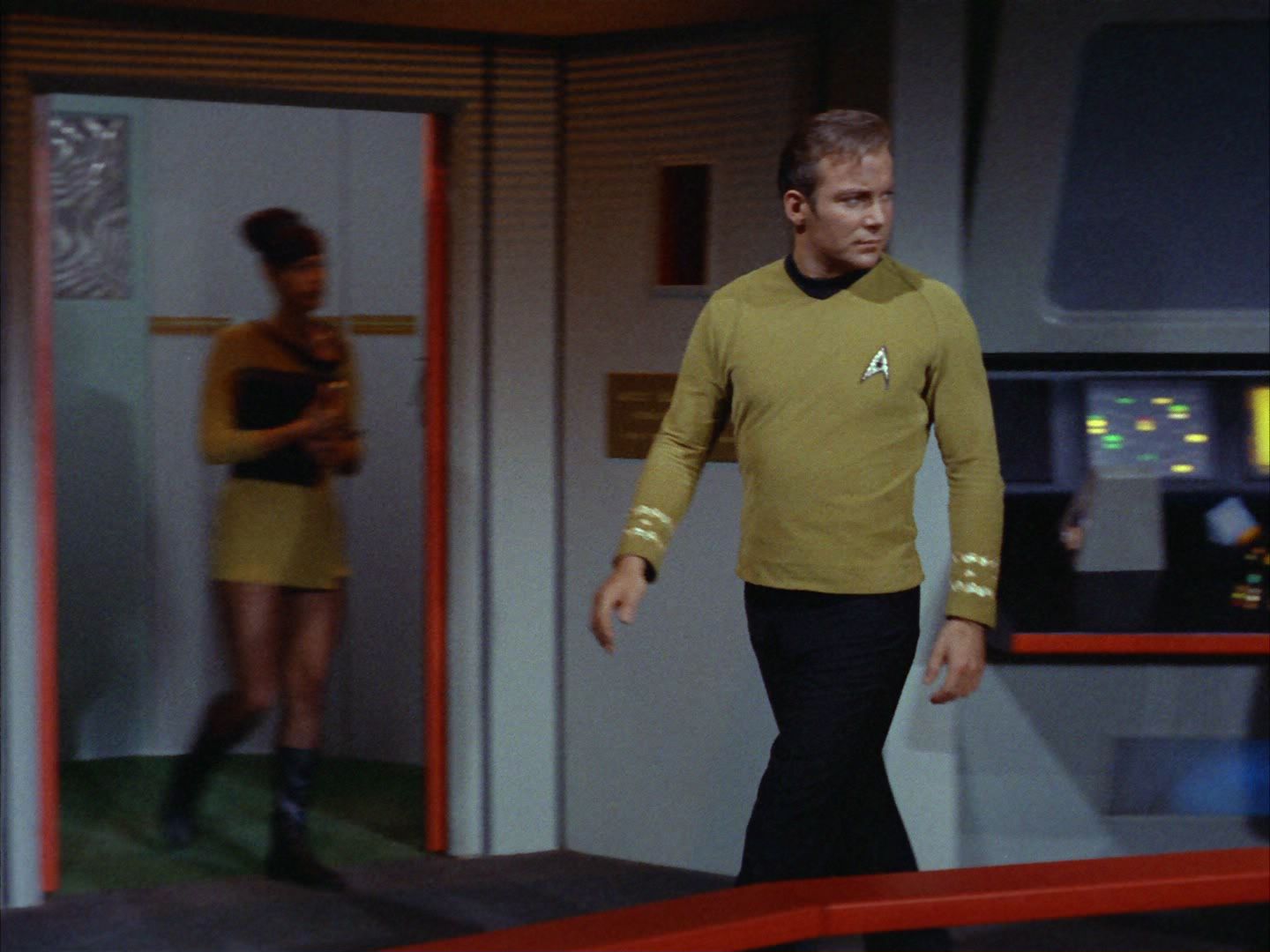 ariane179254_StarTrek_2x01_AmokTime_0220.jpg