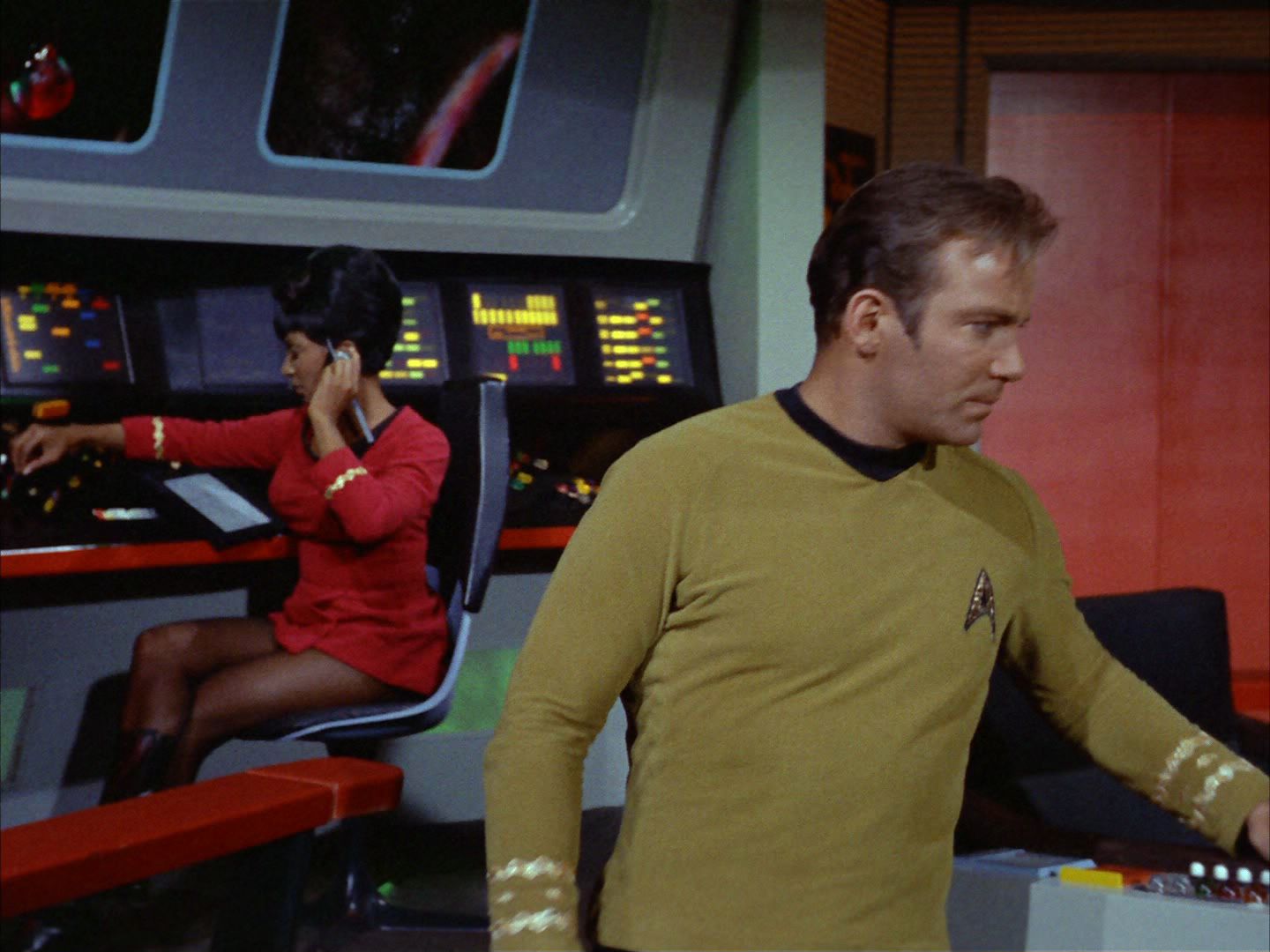 ariane179254_StarTrek_2x01_AmokTime_0228.jpg