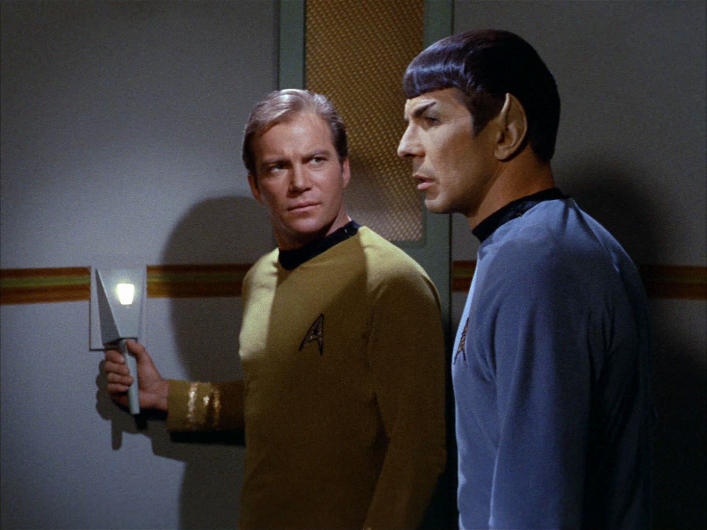 ariane179254_StarTrek_2x01_AmokTime_0381.jpg