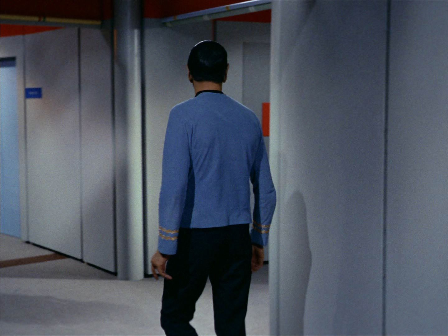 ariane179254_StarTrek_2x01_AmokTime_0390.jpg