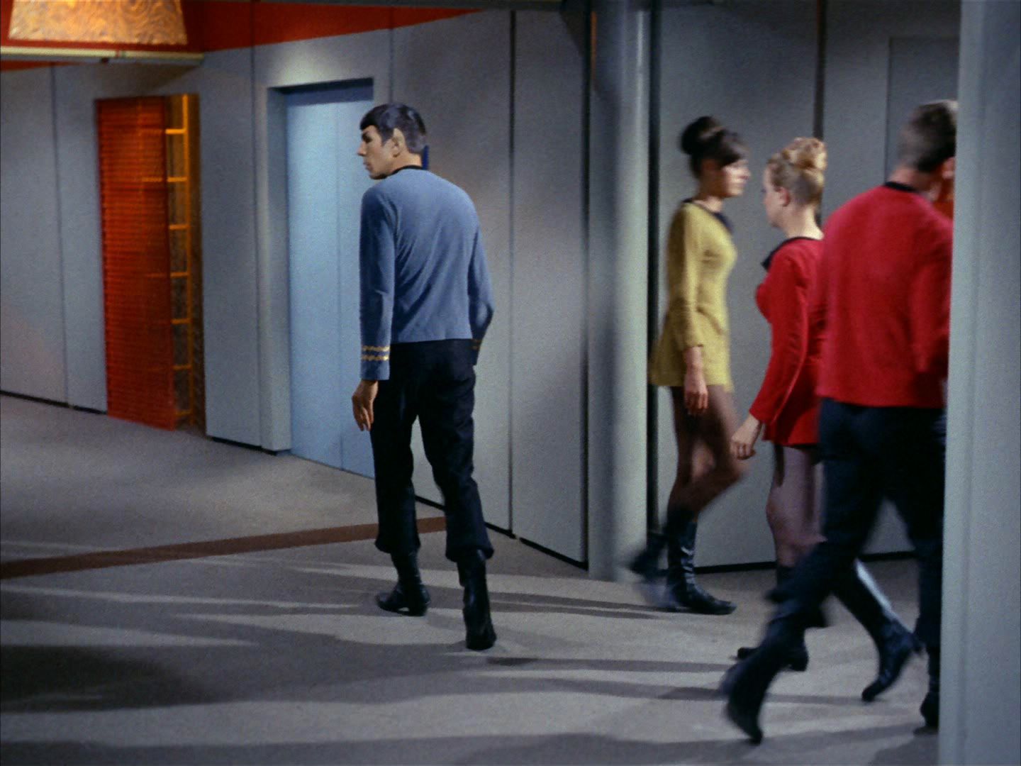 ariane179254_StarTrek_2x01_AmokTime_0397.jpg