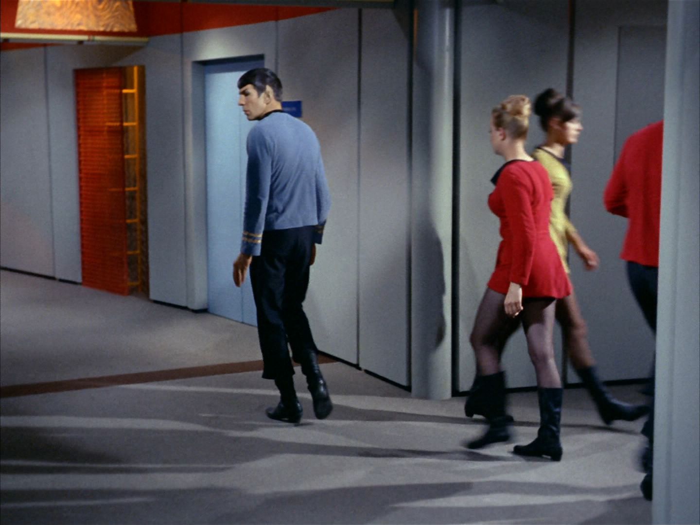 ariane179254_StarTrek_2x01_AmokTime_0398.jpg