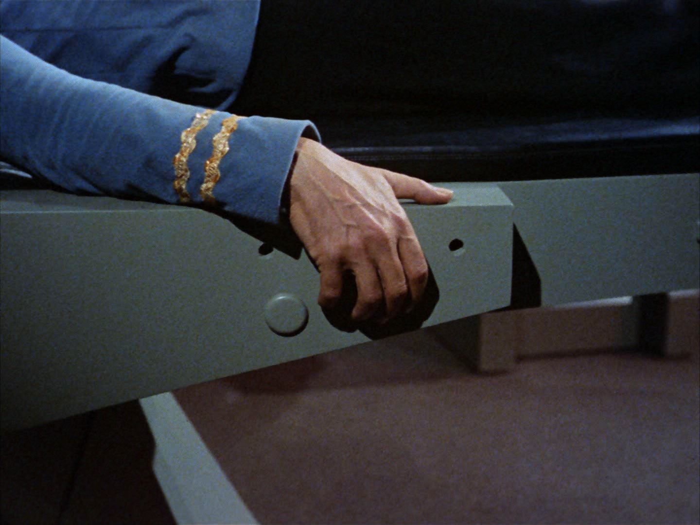 ariane179254_StarTrek_2x01_AmokTime_0445.jpg