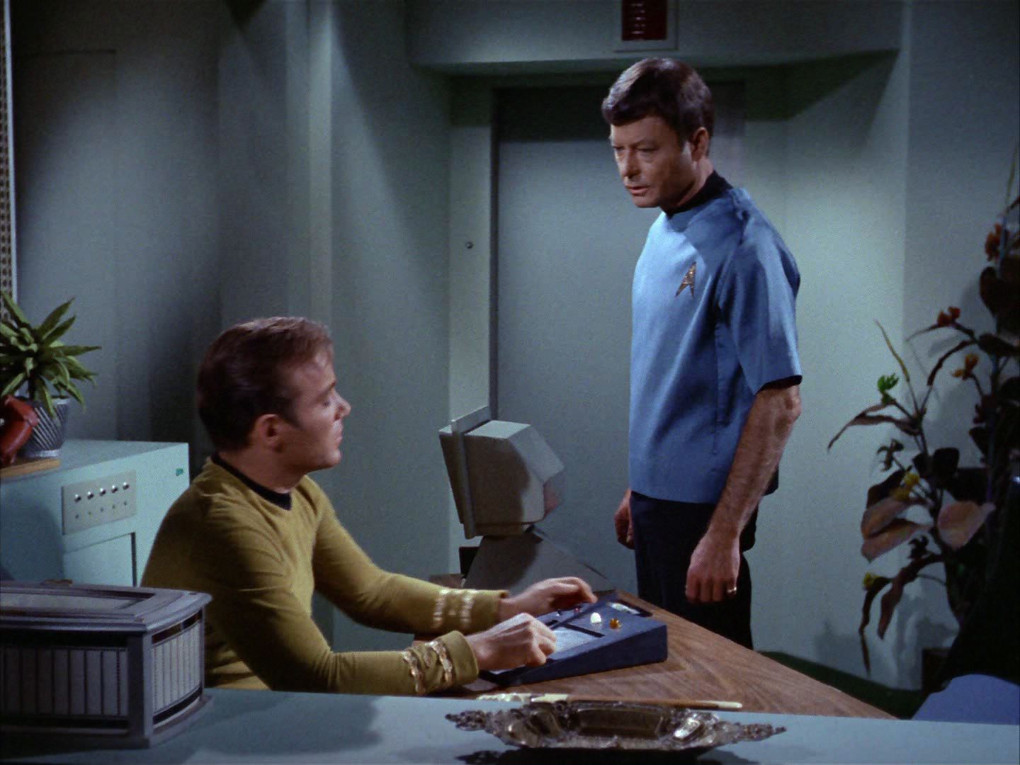 ariane179254_StarTrek_2x01_AmokTime_0463.jpg