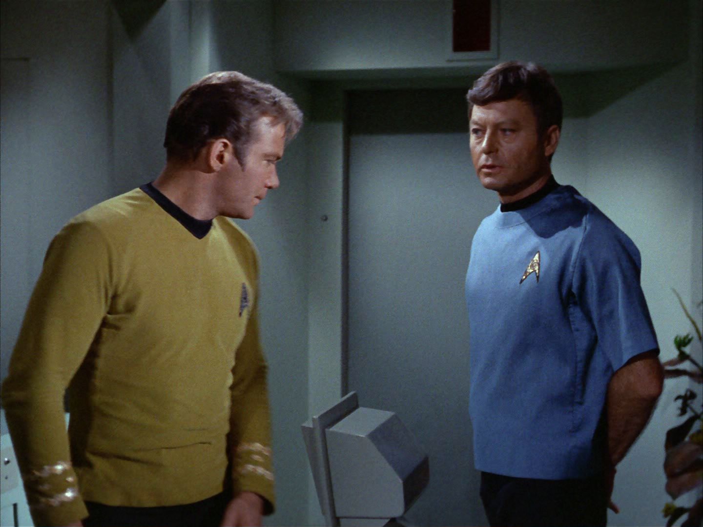 ariane179254_StarTrek_2x01_AmokTime_0525.jpg