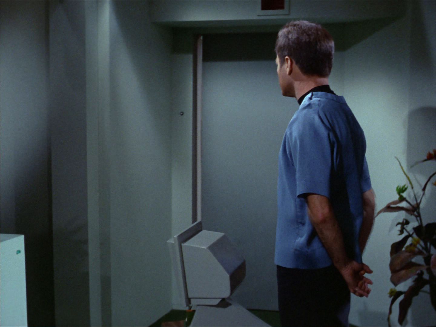 ariane179254_StarTrek_2x01_AmokTime_0530.jpg