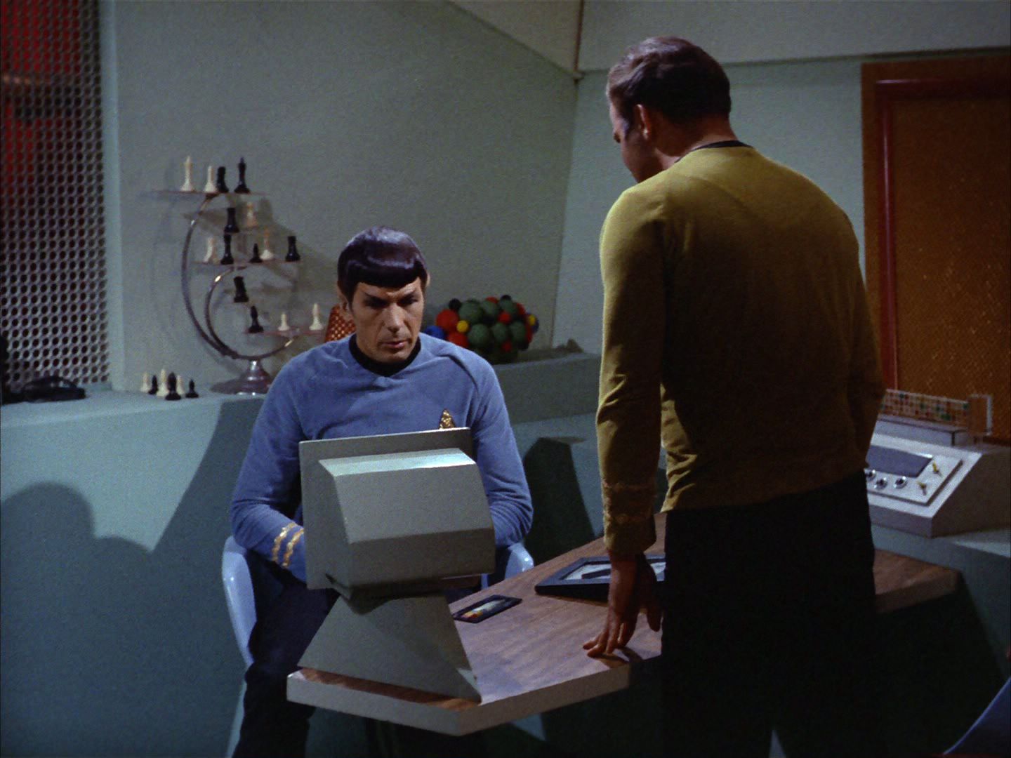 ariane179254_StarTrek_2x01_AmokTime_0569.jpg