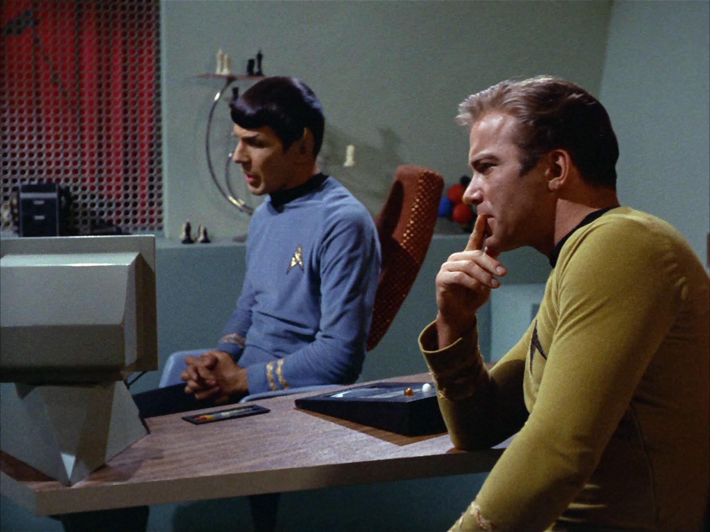 ariane179254_StarTrek_2x01_AmokTime_0709.jpg