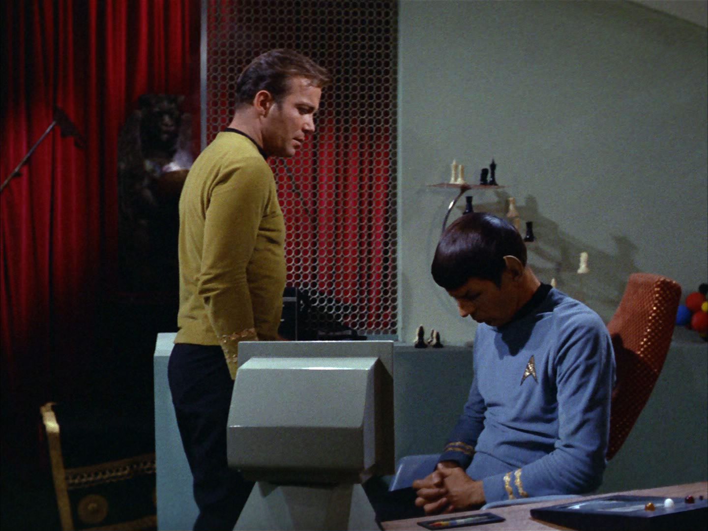 ariane179254_StarTrek_2x01_AmokTime_0741.jpg