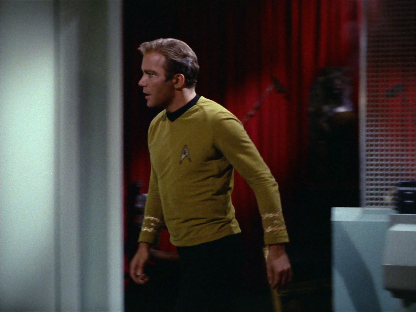 ariane179254_StarTrek_2x01_AmokTime_0746.jpg