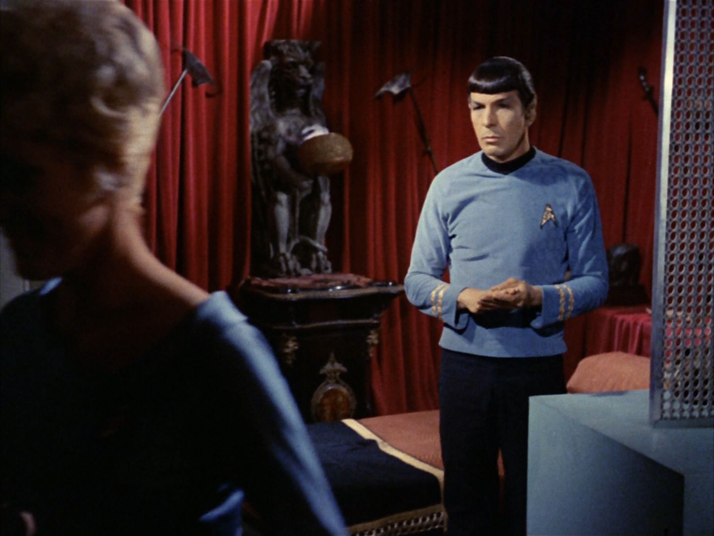 ariane179254_StarTrek_2x01_AmokTime_0904.jpg