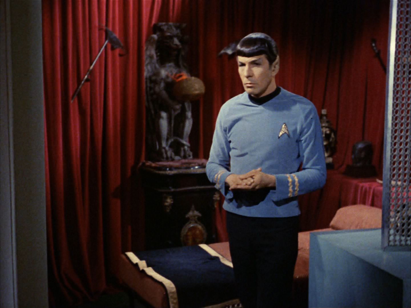 ariane179254_StarTrek_2x01_AmokTime_0907.jpg