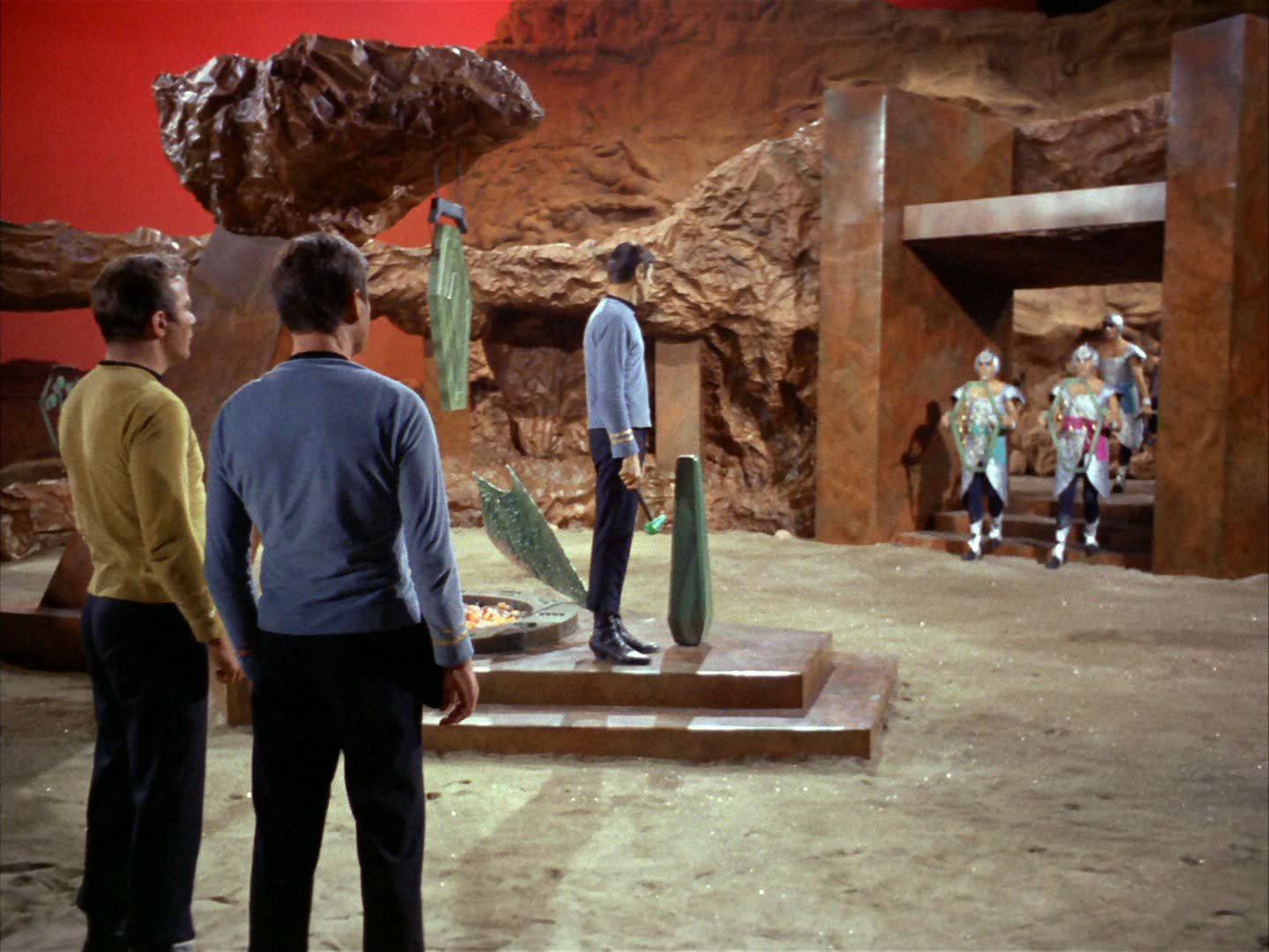 ariane179254_StarTrek_2x01_AmokTime_1182.jpg