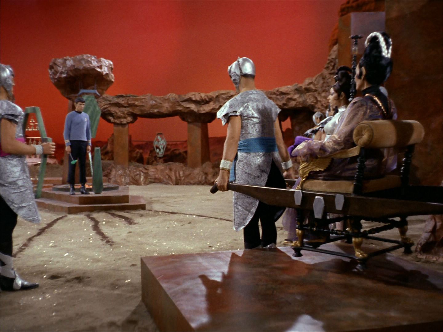 ariane179254_StarTrek_2x01_AmokTime_1220.jpg