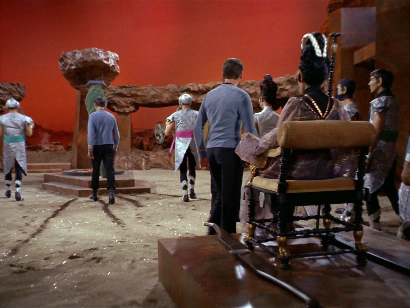 ariane179254_StarTrek_2x01_AmokTime_1306.jpg