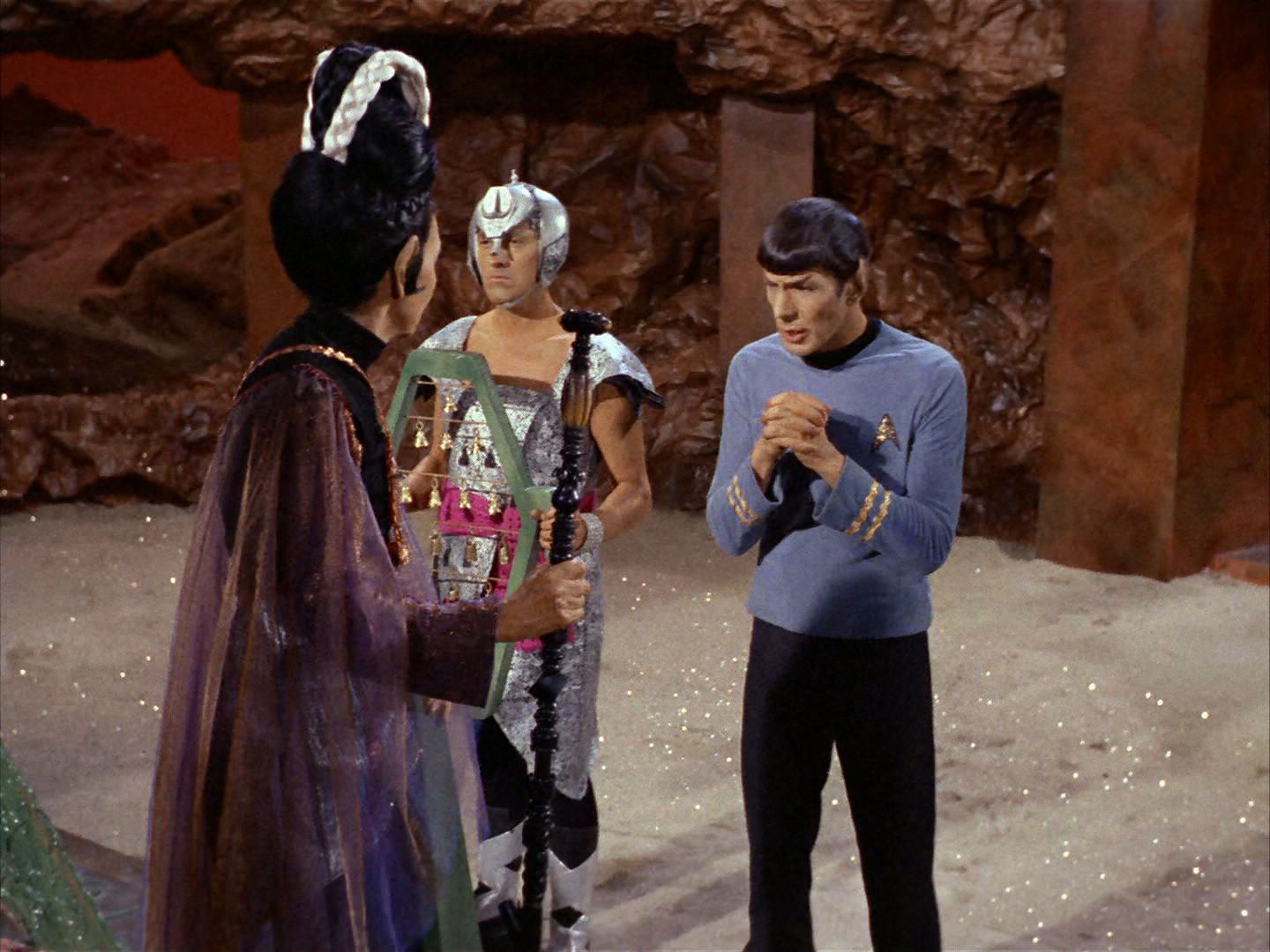 ariane179254_StarTrek_2x01_AmokTime_1476.jpg