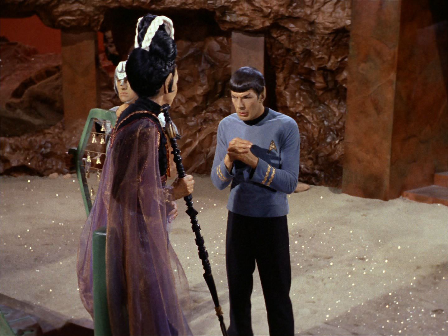 ariane179254_StarTrek_2x01_AmokTime_1517.jpg