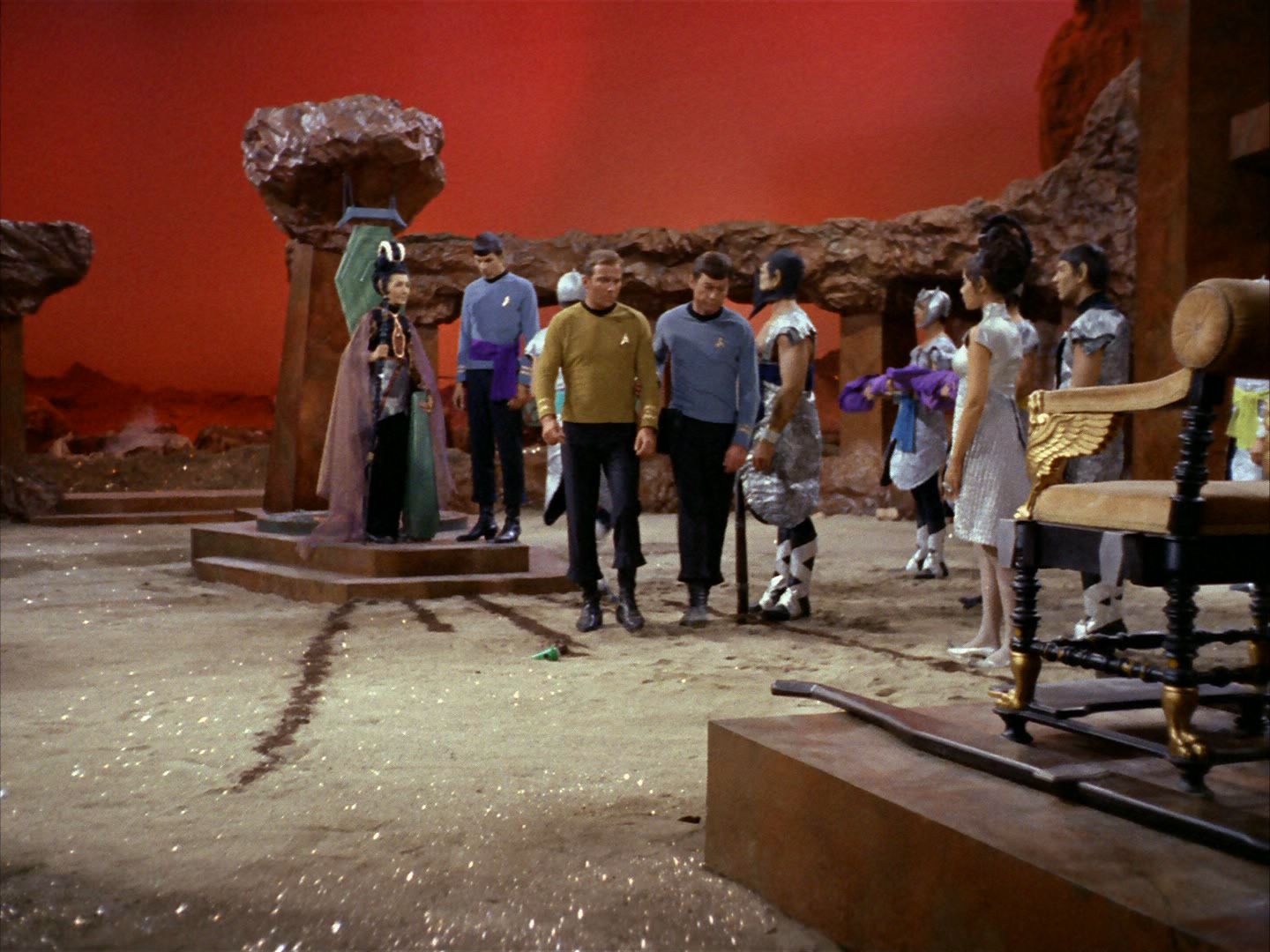 ariane179254_StarTrek_2x01_AmokTime_1545.jpg