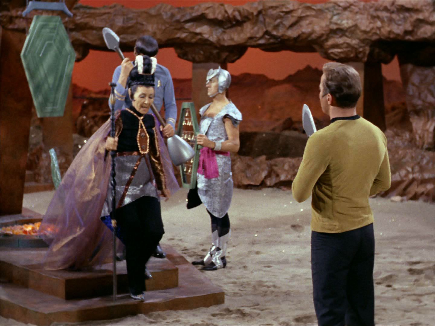 ariane179254_StarTrek_2x01_AmokTime_1619.jpg