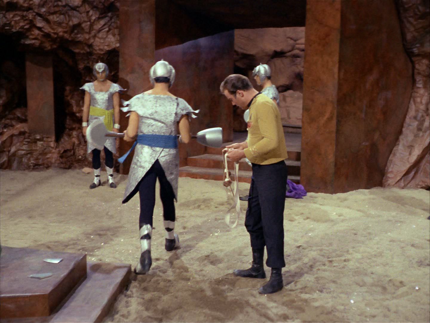 ariane179254_StarTrek_2x01_AmokTime_1730.jpg