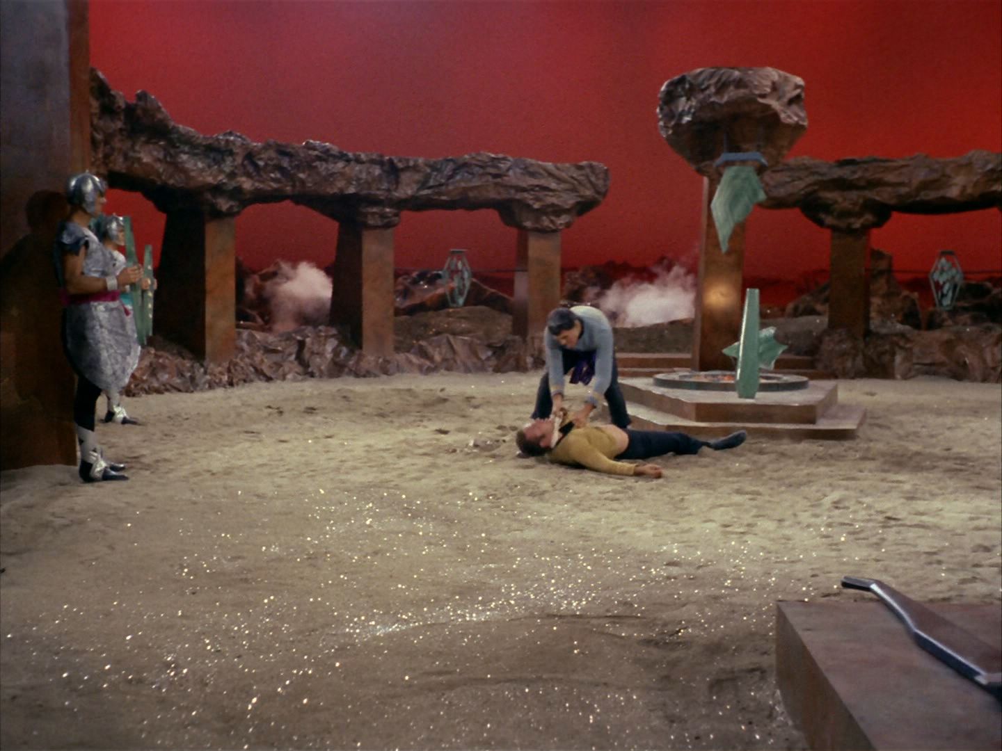 ariane179254_StarTrek_2x01_AmokTime_1753.jpg