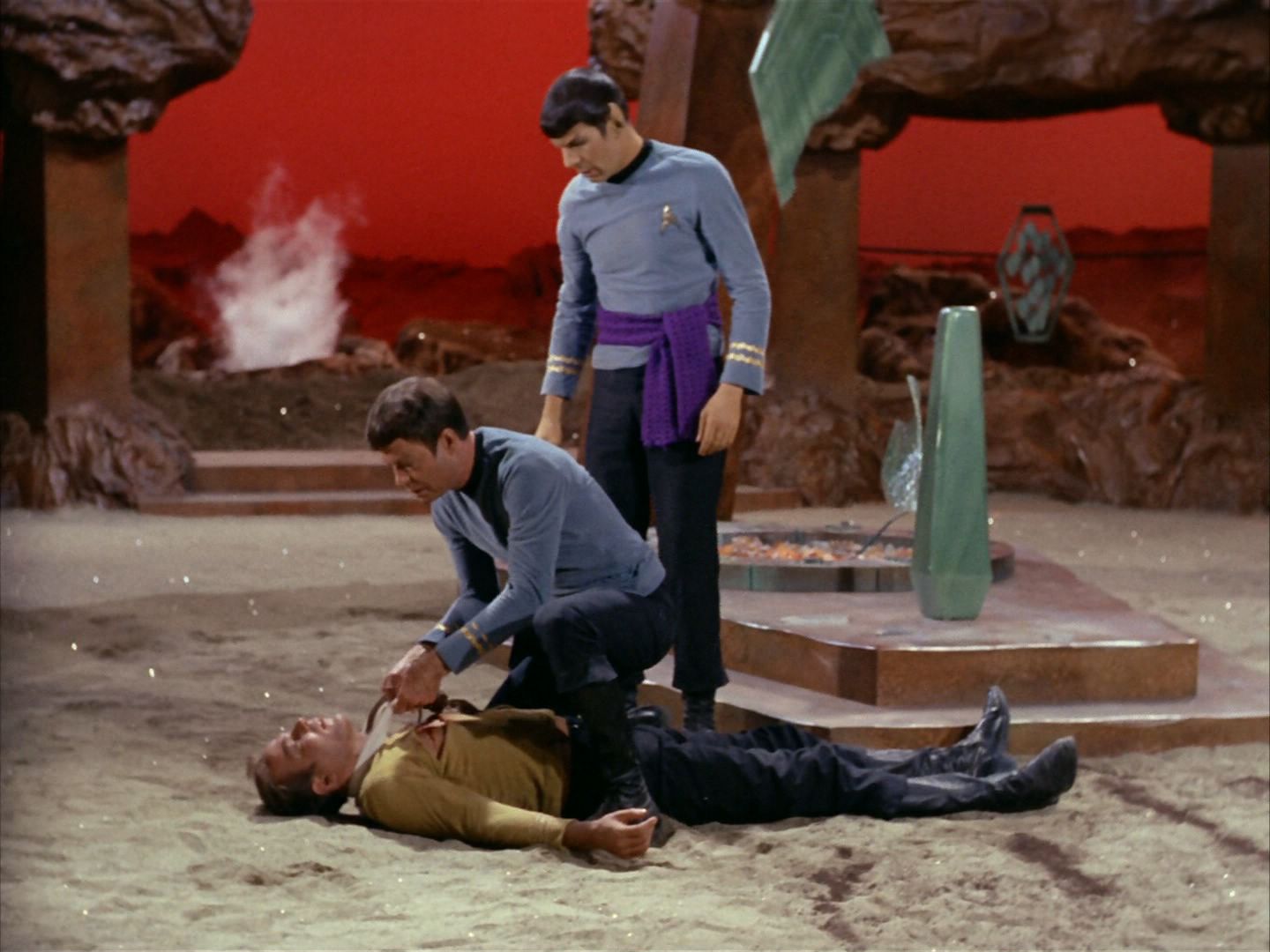 ariane179254_StarTrek_2x01_AmokTime_1764.jpg